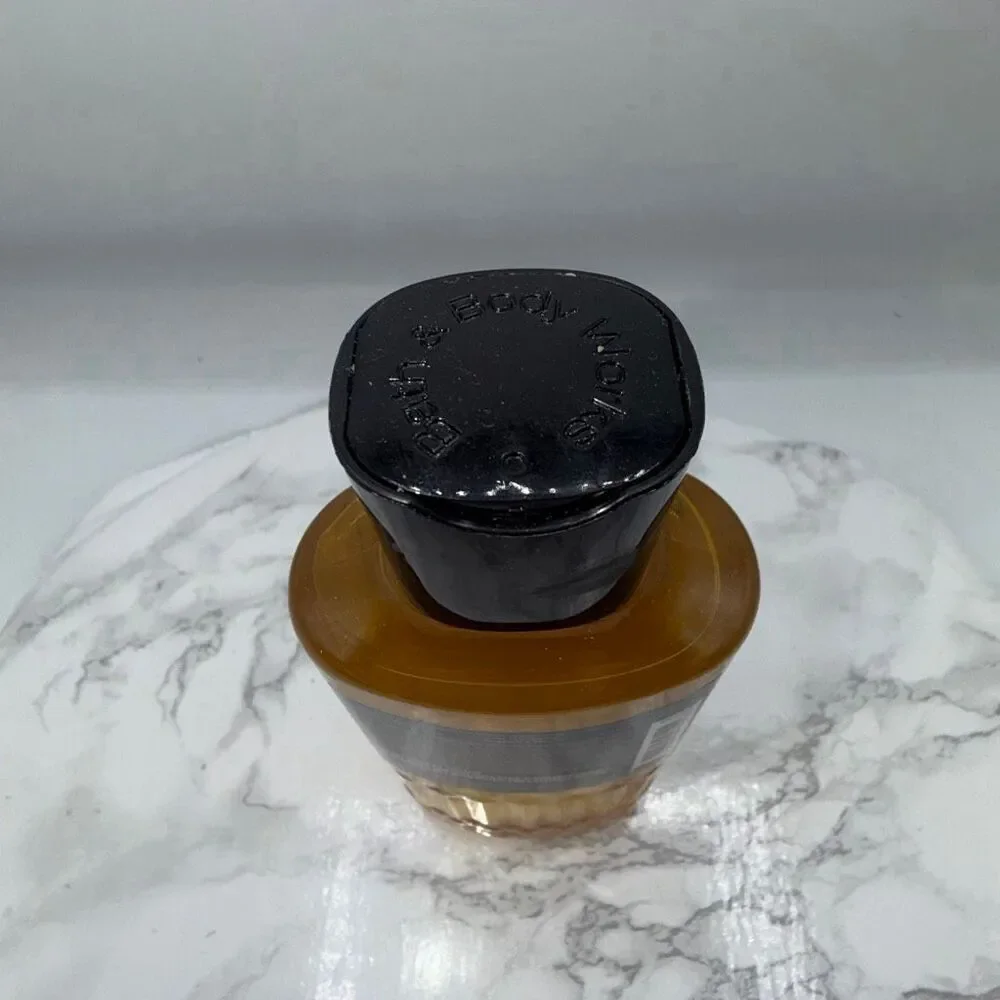 BATH & BODY WORKS Whiskey Reserve 3-in-1 Hair, Face and Body Wash-10 Fl oz NEW!
